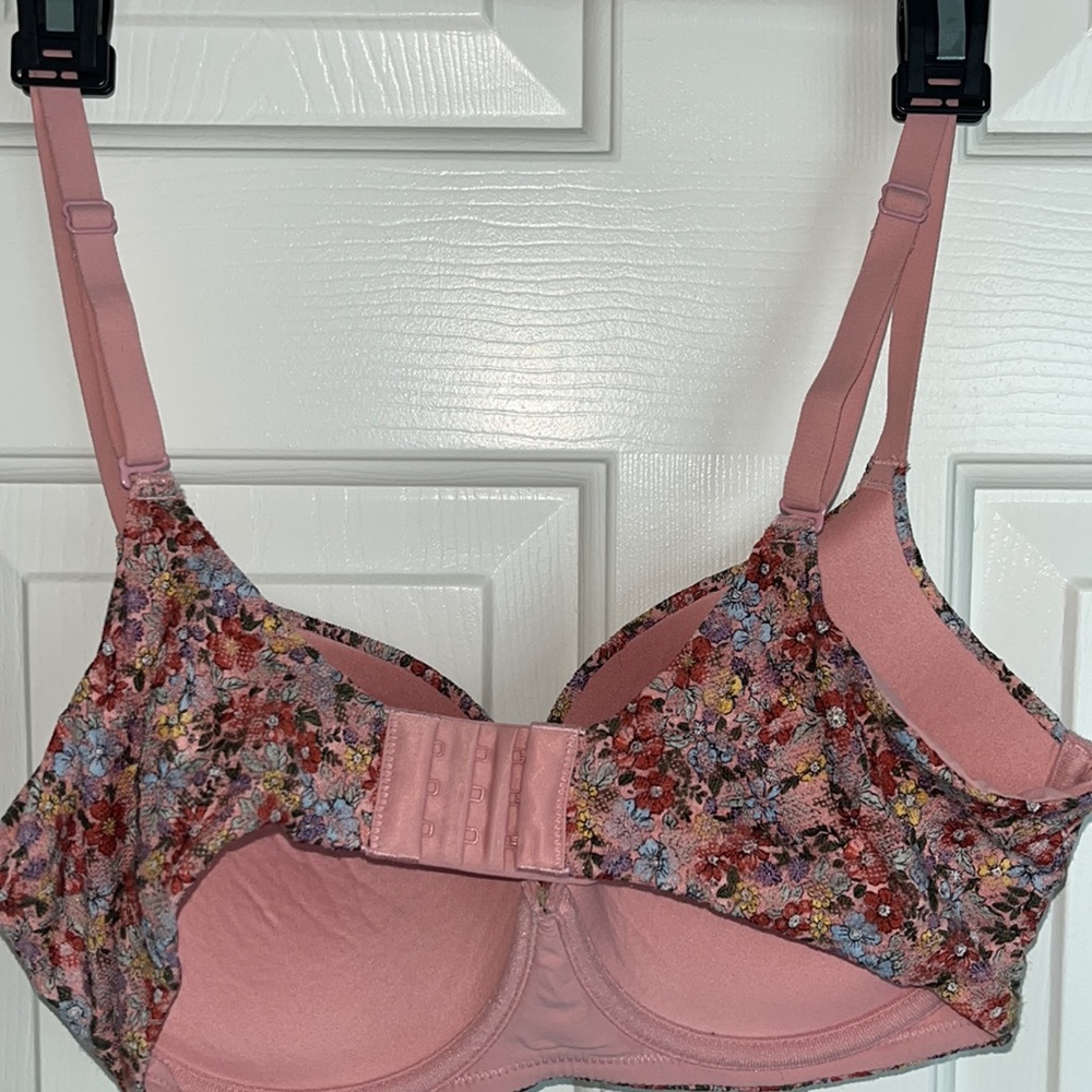 New bra - Picture 2 of 5